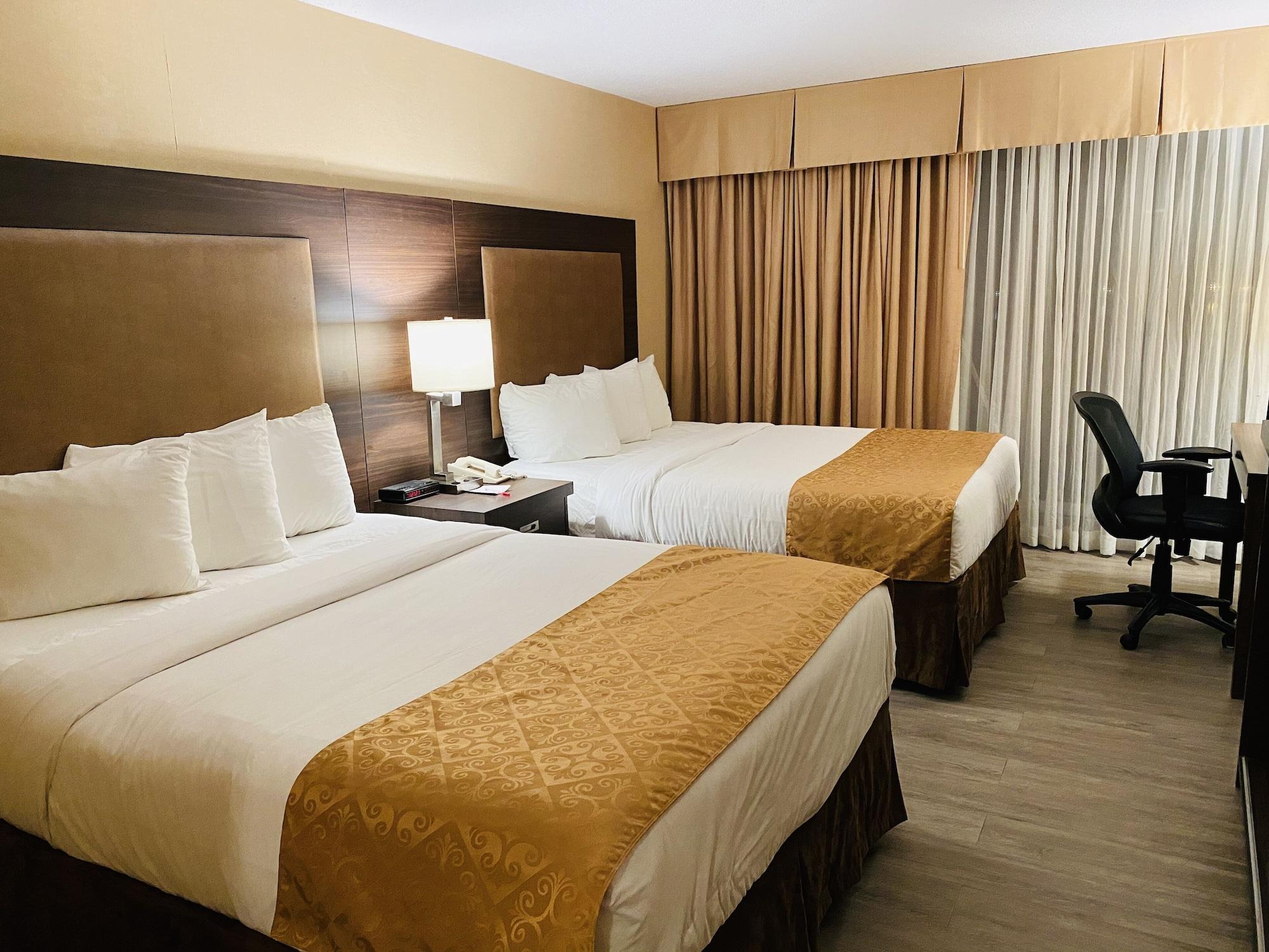 รามาดา ออน เดอะ เบย์ คอนเฟอเรนซ์ รีสอร์ต เบลวีล Hotel เบลวิลล์ ภายนอก รูปภาพ